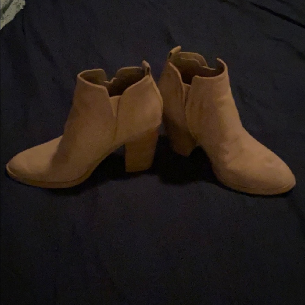 Booties- tan - Picture 3 of 3